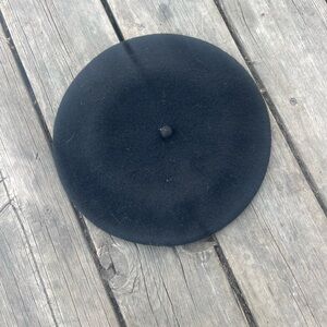 Classic 100% Wool Black Beret
